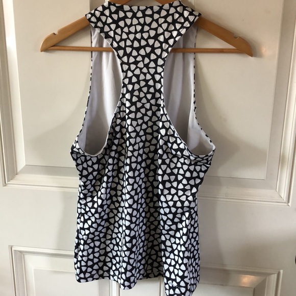 Nike Dry Fit Racerback tank - Picture 6 of 10